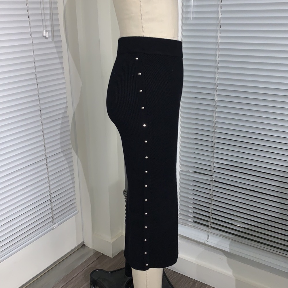 ZARA Rib Knit skirt w/studs